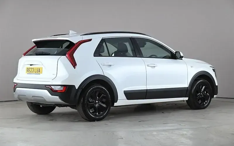 Used Kia Niro 141 HP (103 kW) 2023 White SUV
