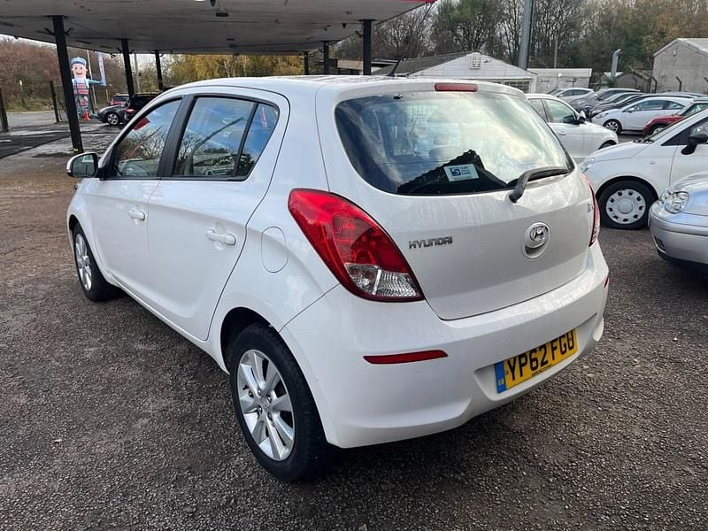 Used Hyundai i20 Active 2012 White Hatchback