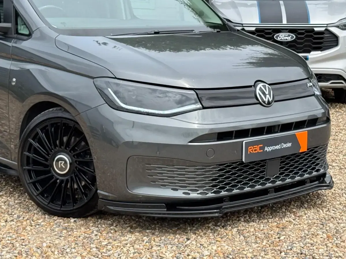 Used VW Caddy Pro 122 HP (89 kW) 2022 Grey MPV
