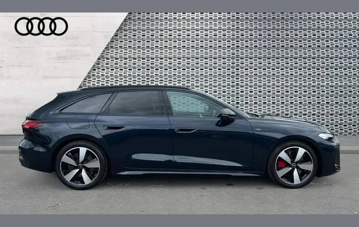 Used Audi A5 Comfort 295 HP (216 kW) 2026 Blue Estate