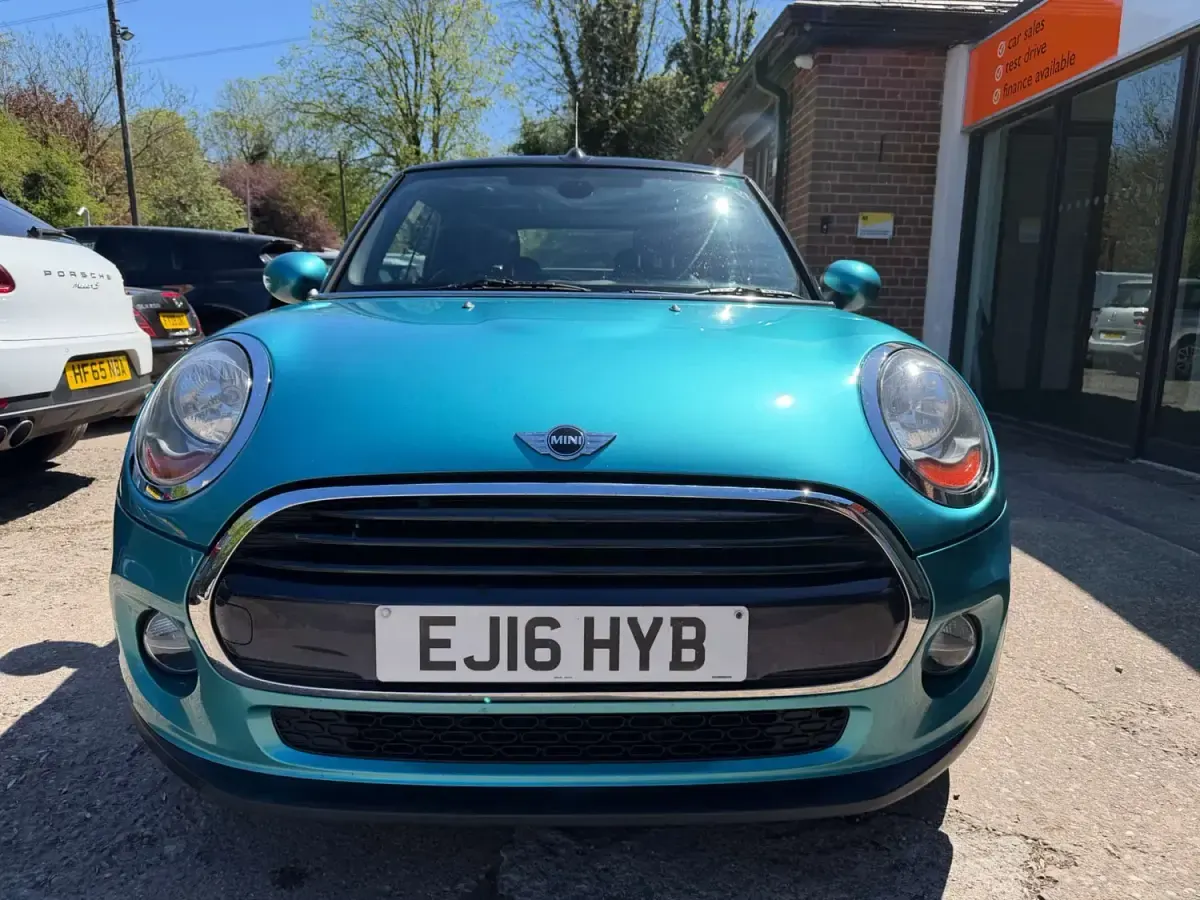 Begagnad Mini Cooper Cabriolet 2016 Turkos Cab
