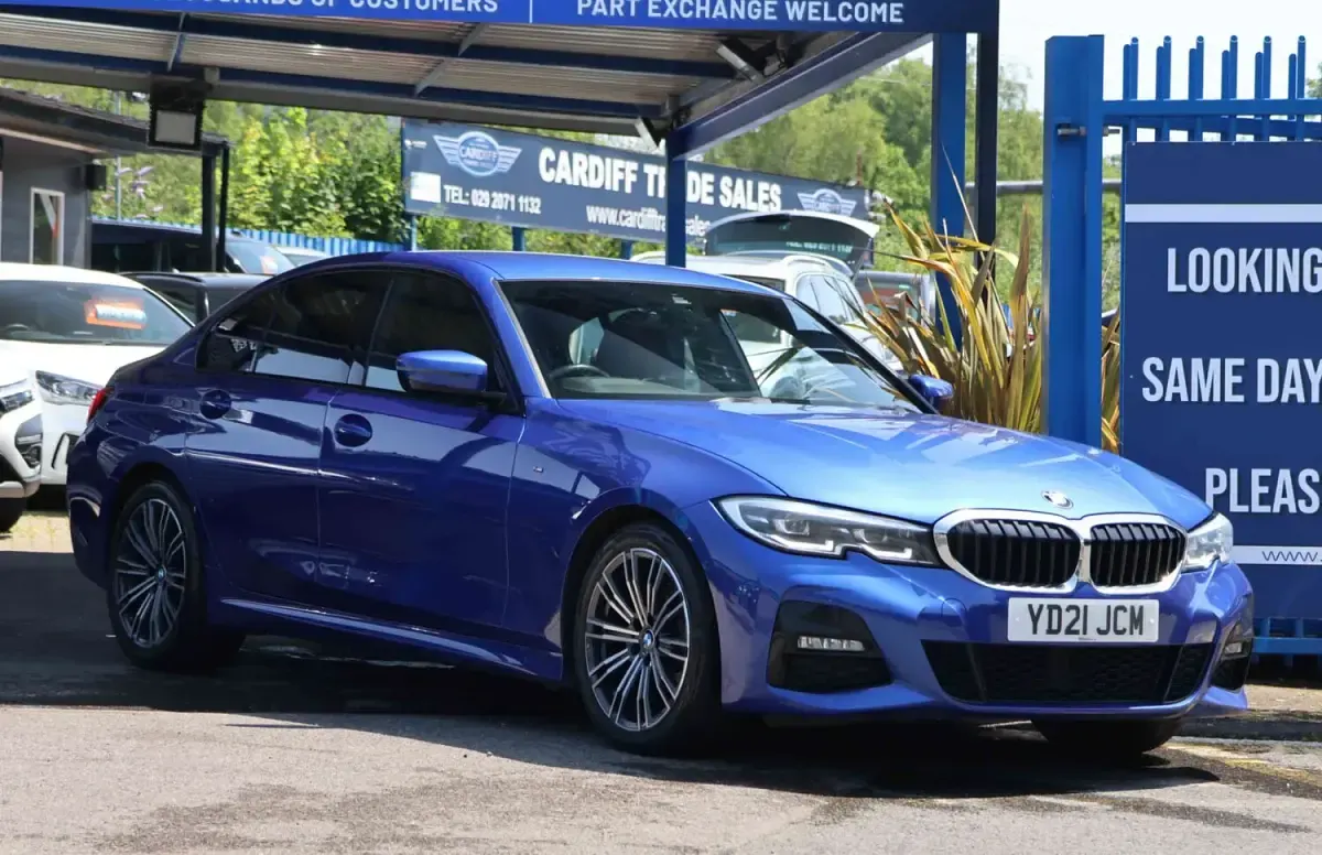 Used BMW 318 M Sport 156 HP (114 kW) 2021 Blue Sedan