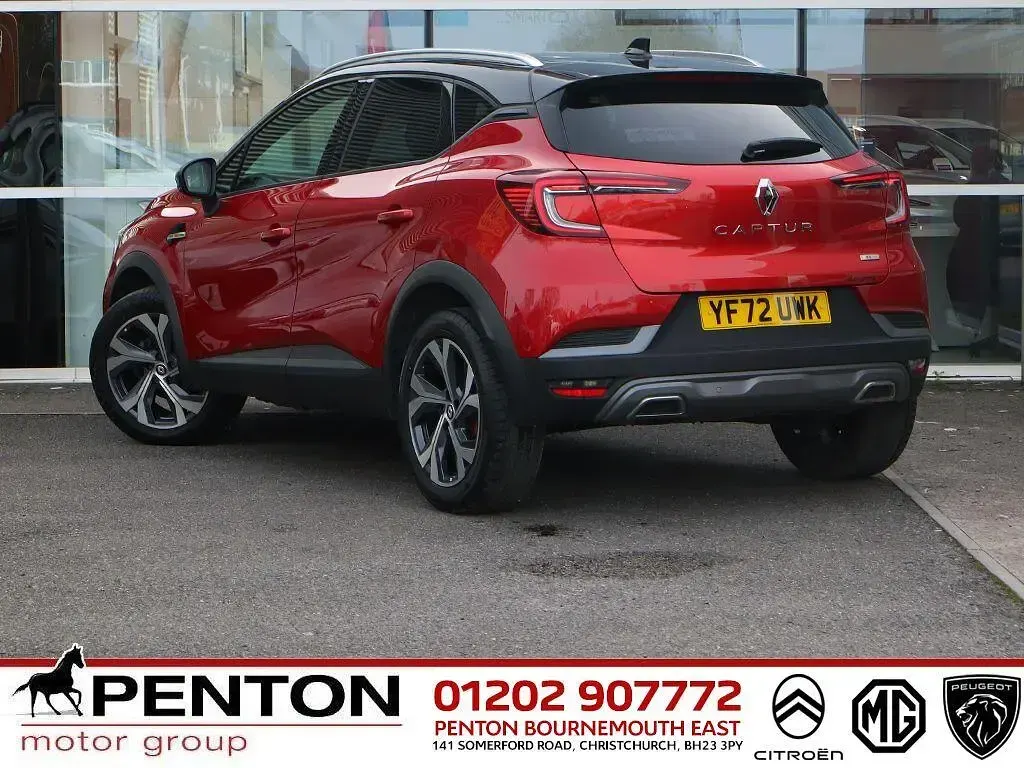 Used Renault Captur RS Line 140 HP (102 kW) 2022 Red/black SUV