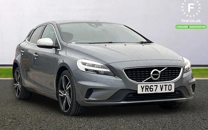 Used Volvo V40 R-Design Pro 152 HP (111 kW) 2019 Hatchback
