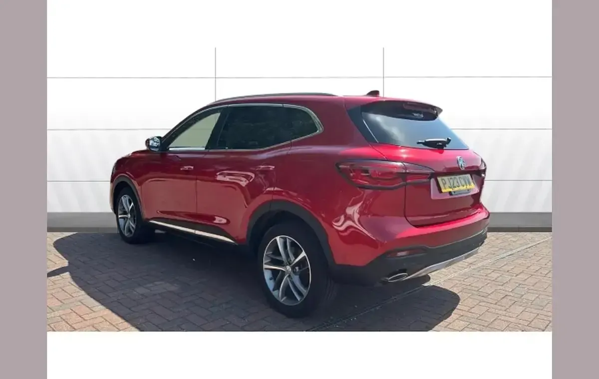 Used MG HS Exclusive 162 HP (119 kW) 2023 Red SUV