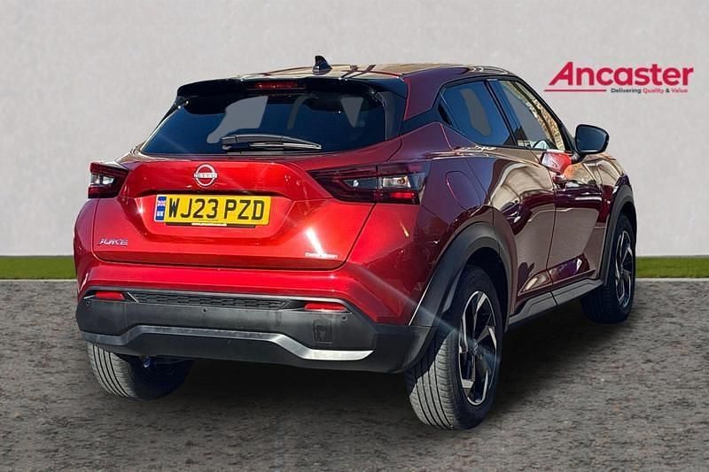 Used Nissan Juke N-Connecta 112 HP (82 kW) 2023 Red SUV