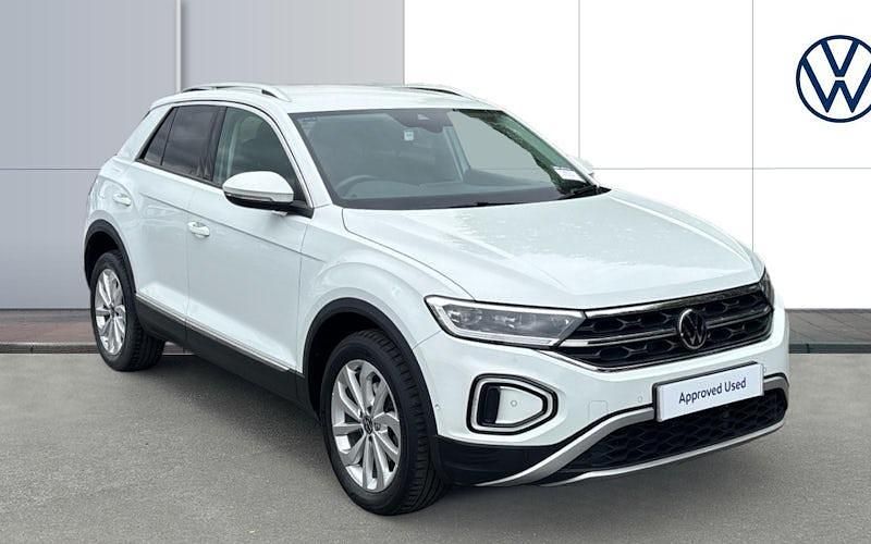 Used 2025 VW T-Roc Style SUV | £23,322 (Fair price) - Image 1/4