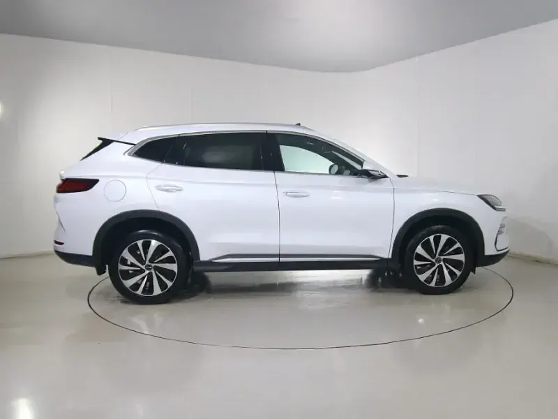Used BYD Seal U Boost 324 HP (238 kW) 2024 White SUV