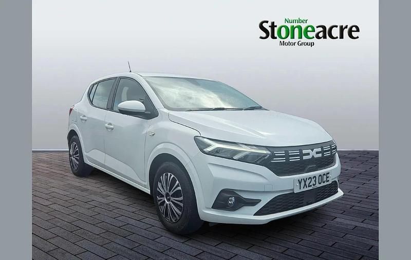 Used Dacia Sandero Expression 90 HP (66 kW) 2023 White Hatchback