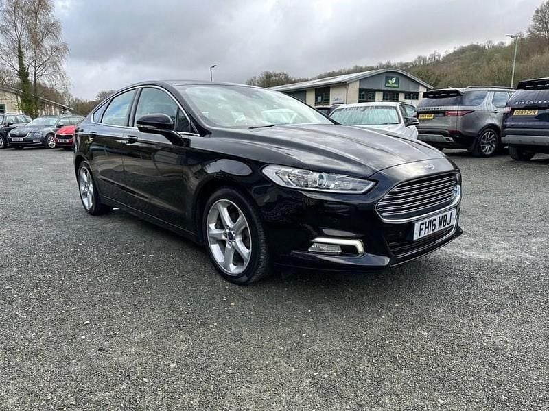 Used Ford Mondeo Titanium 180 HP (132 kW) 2016 Black Hatchback