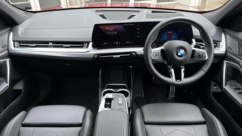 Usado BMW X2 M Sport 168 CV (123 kW) 2025 Rojo SUV