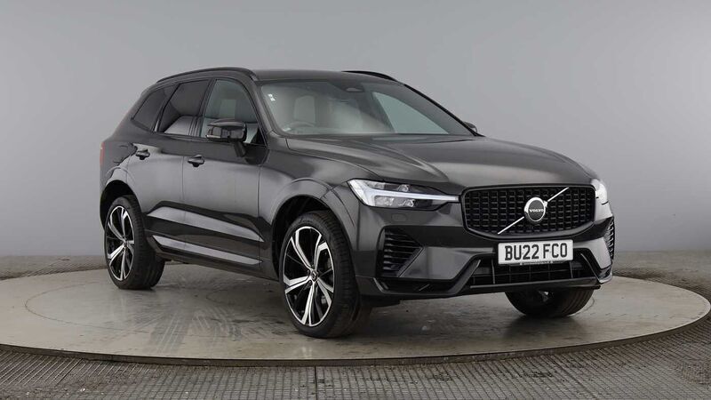 Used 2022 Volvo XC60 R-Design Pro SUV | £39,500 (Expensive) - Image 1/4