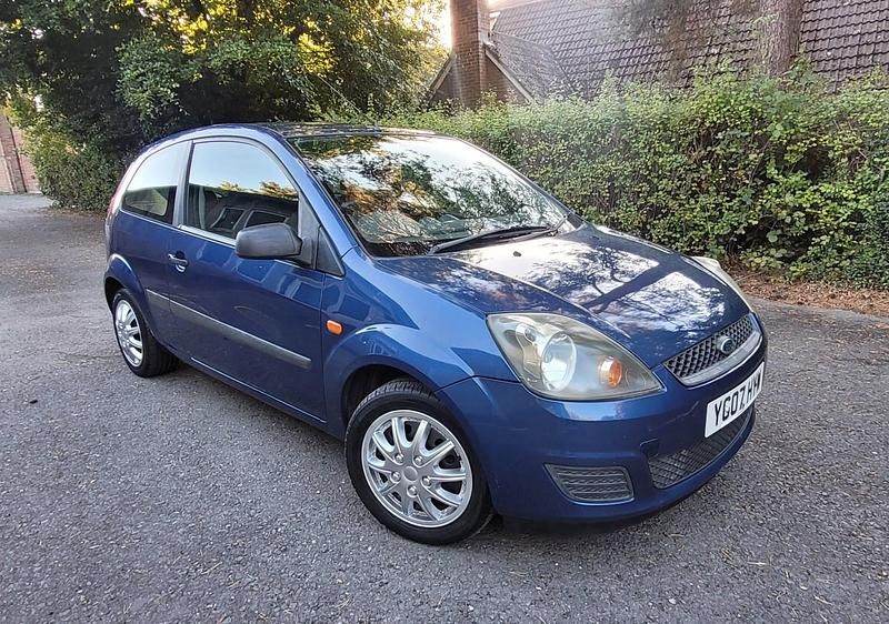 Blue Used 2007 Ford Fiesta Style Hatchback | £995 (Good price) - Image 1/4