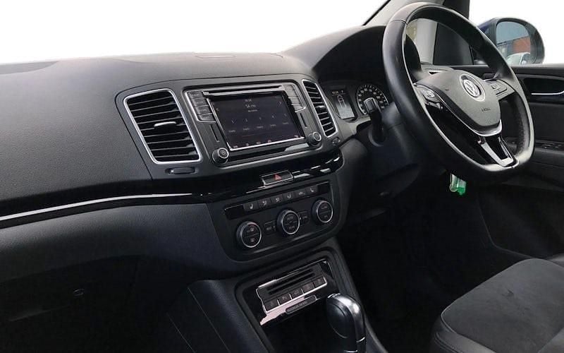 Used VW Sharan SEL 177 HP (130 kW) 2019 Blue MPV