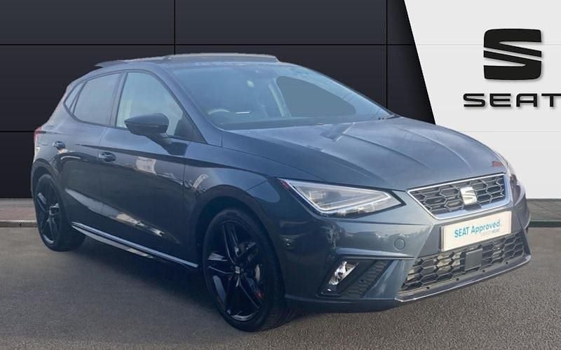 New 2025 Seat Ibiza Black Edition Hatchback | £21,081 (Good price) - Image 1/4
