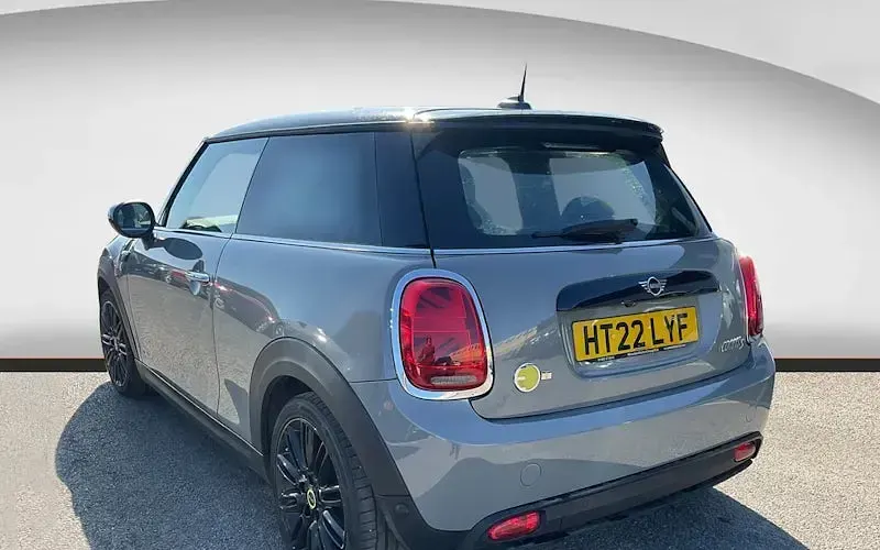 Used Mini Cooper S Level 2 135 kW (184 HP) 2023 Hatchback