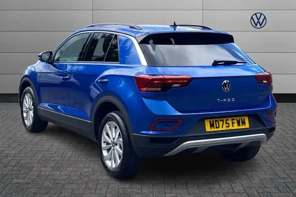 Used VW T-Roc Match 115 HP (84 kW) 2026 Blue SUV
