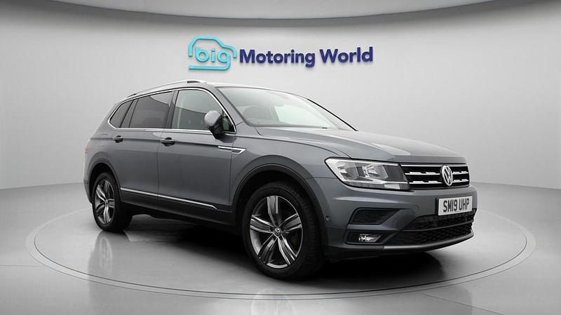 Used VW Tiguan Allspace Match 150 HP (110 kW) 2019 Grey SUV