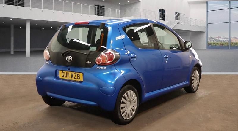 Used Toyota Aygo 2011 Blue Hatchback