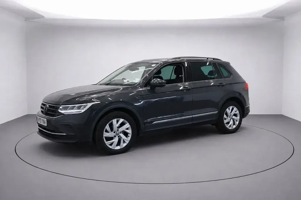 Used VW Tiguan Life 150 HP (110 kW) 2022 Grey SUV