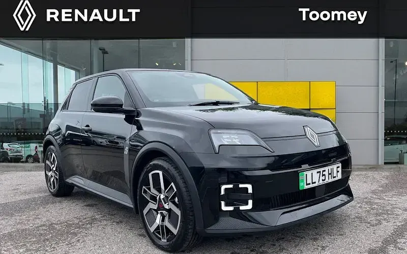 Used Renault 5 E-Tech Techno 110 kW (150 HP) 2025 Hatchback