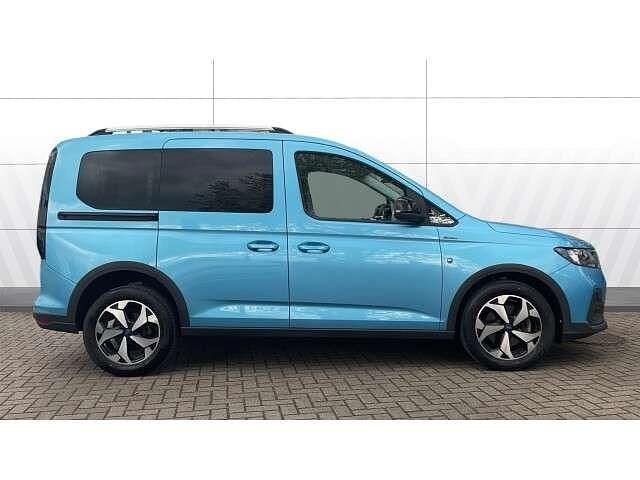 Used Ford Tourneo Connect Active 122 HP (89 kW) 2022 Blue MPV