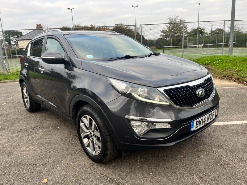 Silver Used 2014 Kia Sportage 2 SUV | £5,495 (A bit pricey) - Image 1/4