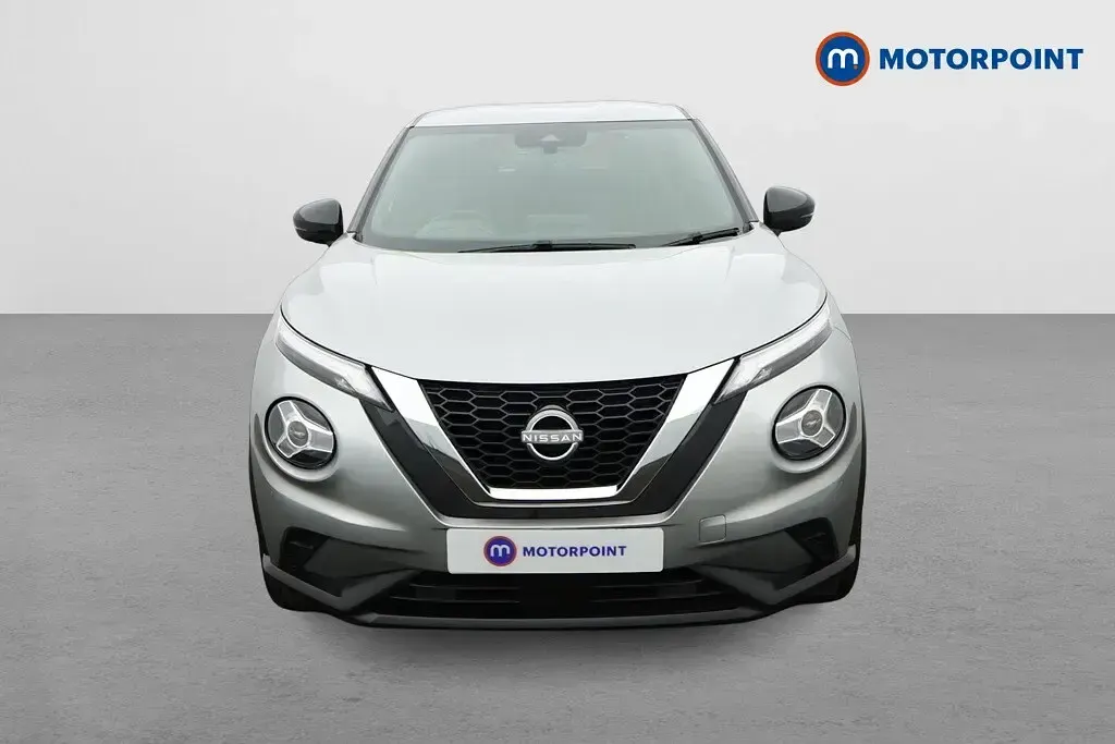 Used Nissan Juke N-Connecta 114 HP (83 kW) 2023 Silver SUV