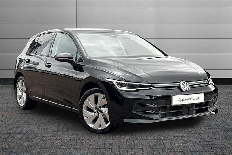 Grenadilla black New 2024 VW Golf VIII Match Hatchback | £23,995 (Super price) - Image 1/4