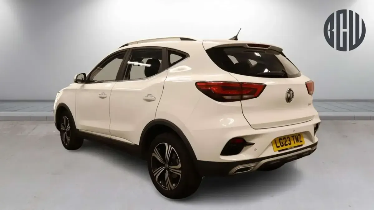 Used MG ZS Excite 106 HP (77 kW) 2023 White SUV