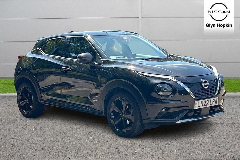 Black Used 2022 Nissan Juke SUV | £18,027 (Fair price) - Image 1/4