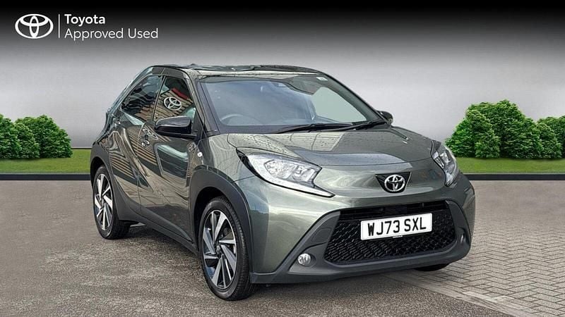 Green Used 2023 Toyota Aygo Hatchback | £12,790 (Fair price) - Image 1/2