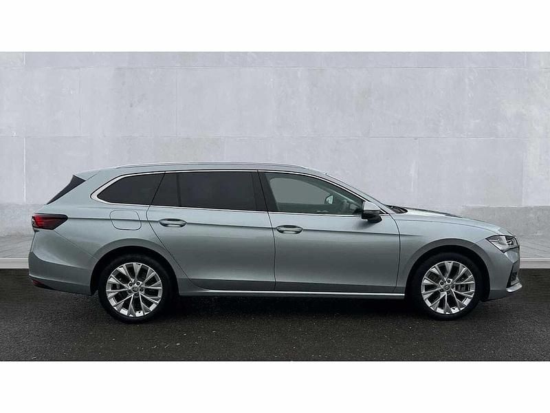 Used Skoda Superb SE L 200 HP (147 kW) 2024 Silver Estate