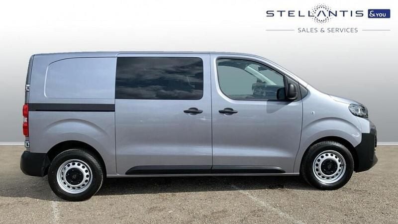 Grey New 2025 Peugeot Expert Van | £25,695 (Expensive) - Image 1/4