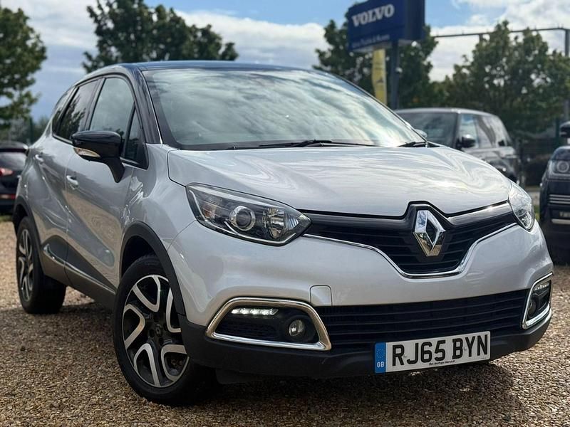 Silver/black Used 2015 Renault Captur Dynamique SUV | £5,978 (Fair price) - Image 1/4