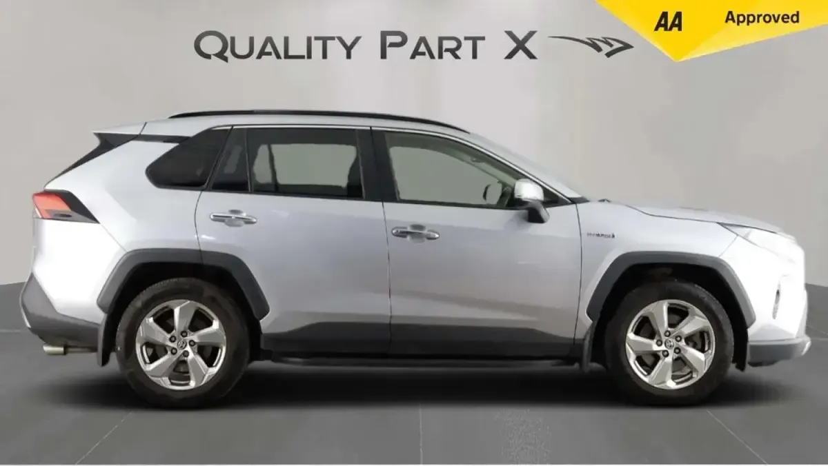 Used Toyota RAV4 Hybrid 222 HP (163 kW) 2020 Silver SUV