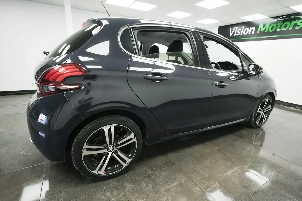 Used Peugeot 208 GT-line 2019 Grey Hatchback