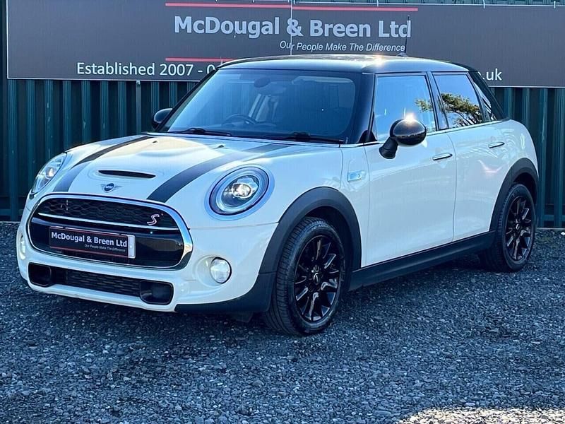 Used Mini Cooper S Classic 2019 White Hatchback
