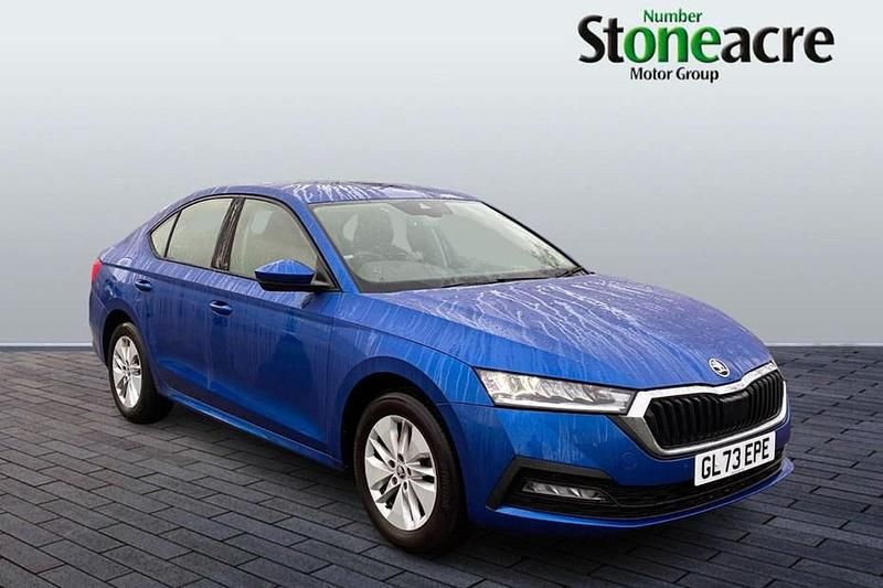 Used Skoda Octavia SE Technology 110 HP (80 kW) 2024 Blue Hatchback