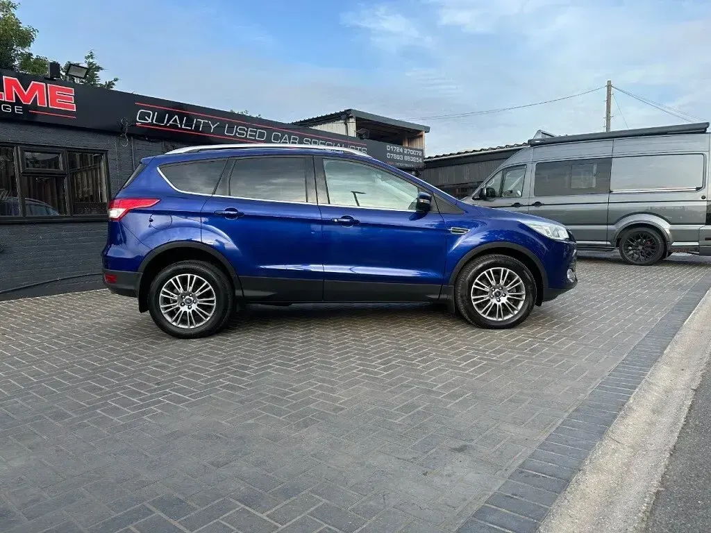 Used Ford Kuga Titanium 163 HP (119 kW) 2014 Blue SUV