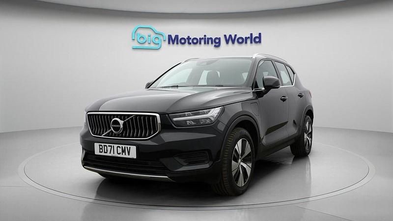 Used Volvo XC40 Core 211 HP (155 kW) 2021 Black SUV