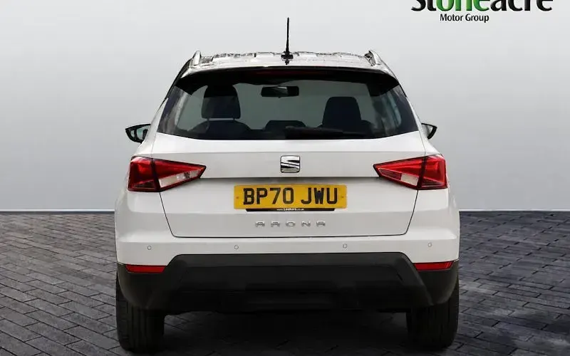 Used Seat Arona SE Technology 95 HP (69 kW) 2021 White SUV