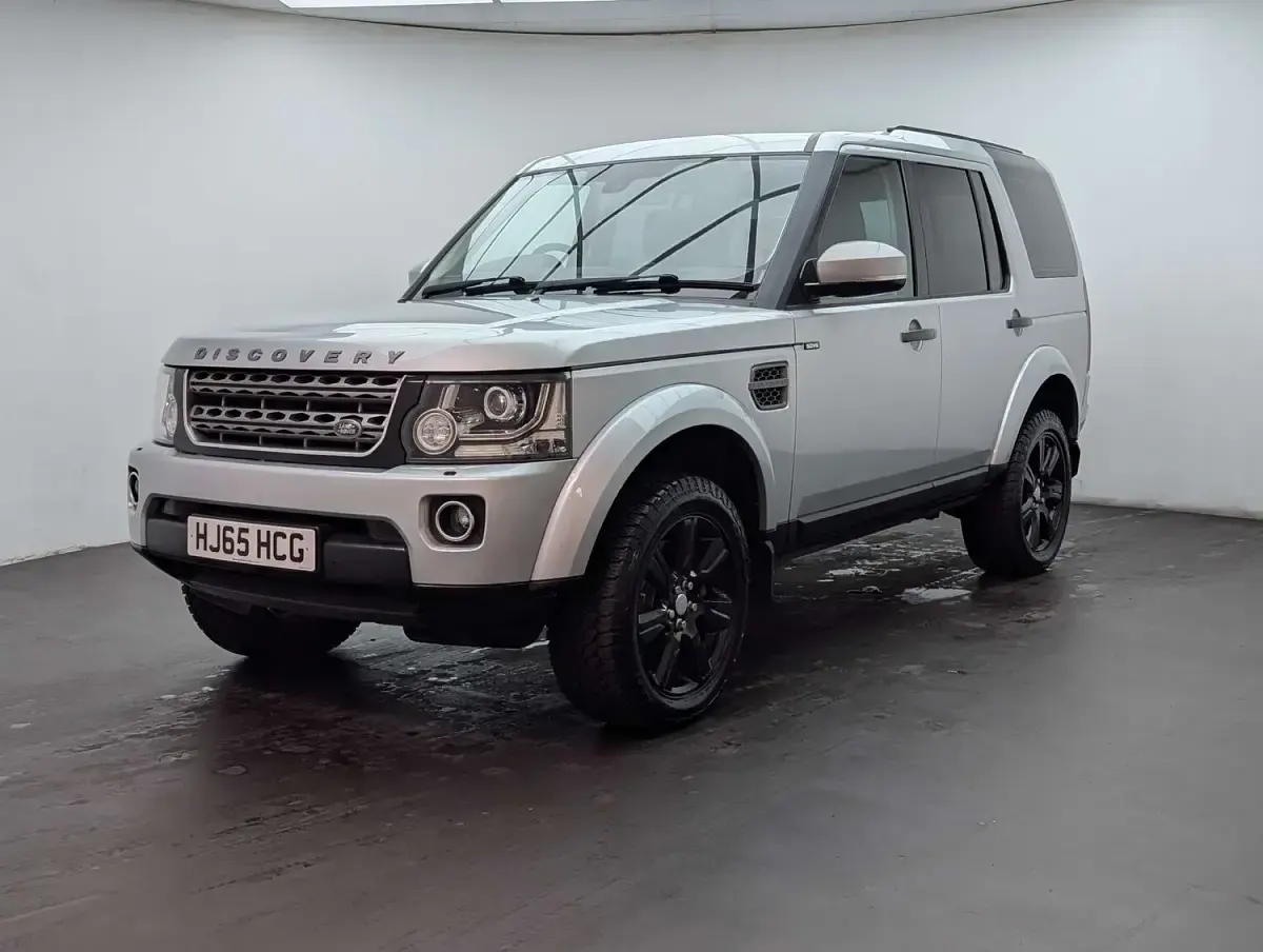 Used Land Rover Discovery SE 256 HP (188 kW) 2015 Silver SUV