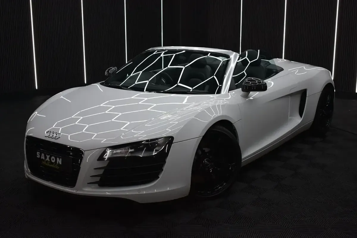 Used Audi R8 Spyder 430 HP (316 kW) 2011 White Cabriolet