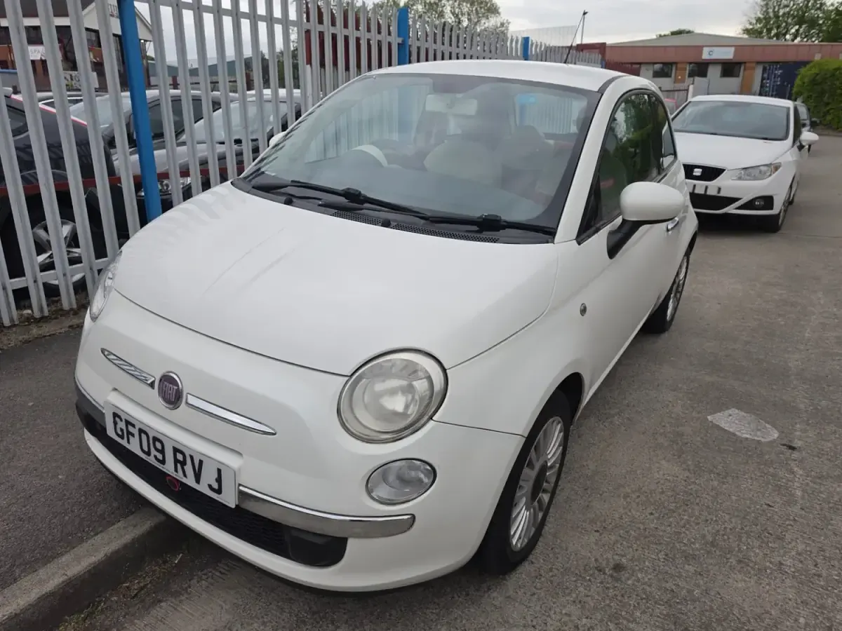 Usado Fiat 500 69 HP (50 kW) 2009 Branco Cabrios