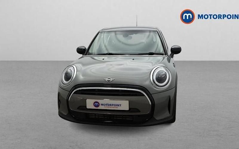 Begagnad Mini Cooper Classic 136 HK (100 kW) 2022 Grå Halvkombi