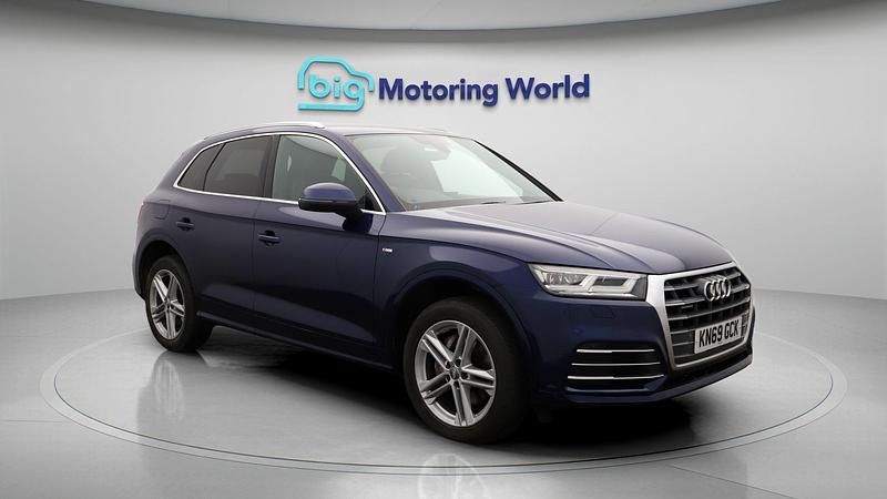 Used 2019 Audi Q5 S-Line SUV | £19,900 (Fair price) - Image 1/4