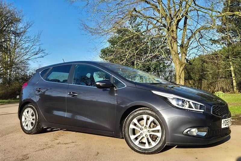 Used Kia Ceed 2015 Silver Hatchback