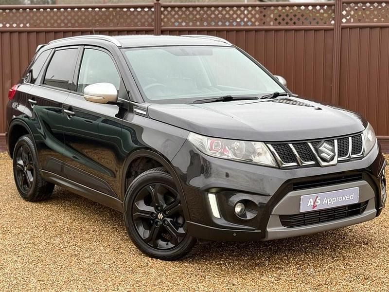 Used Suzuki Vitara 140 HP (102 kW) 2016 Black SUV