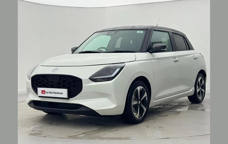 Used Suzuki Swift 80 HP (58 kW) 2025 White Hatchback